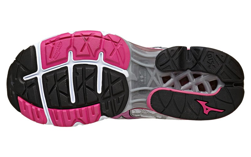 mizuno wave creation 16