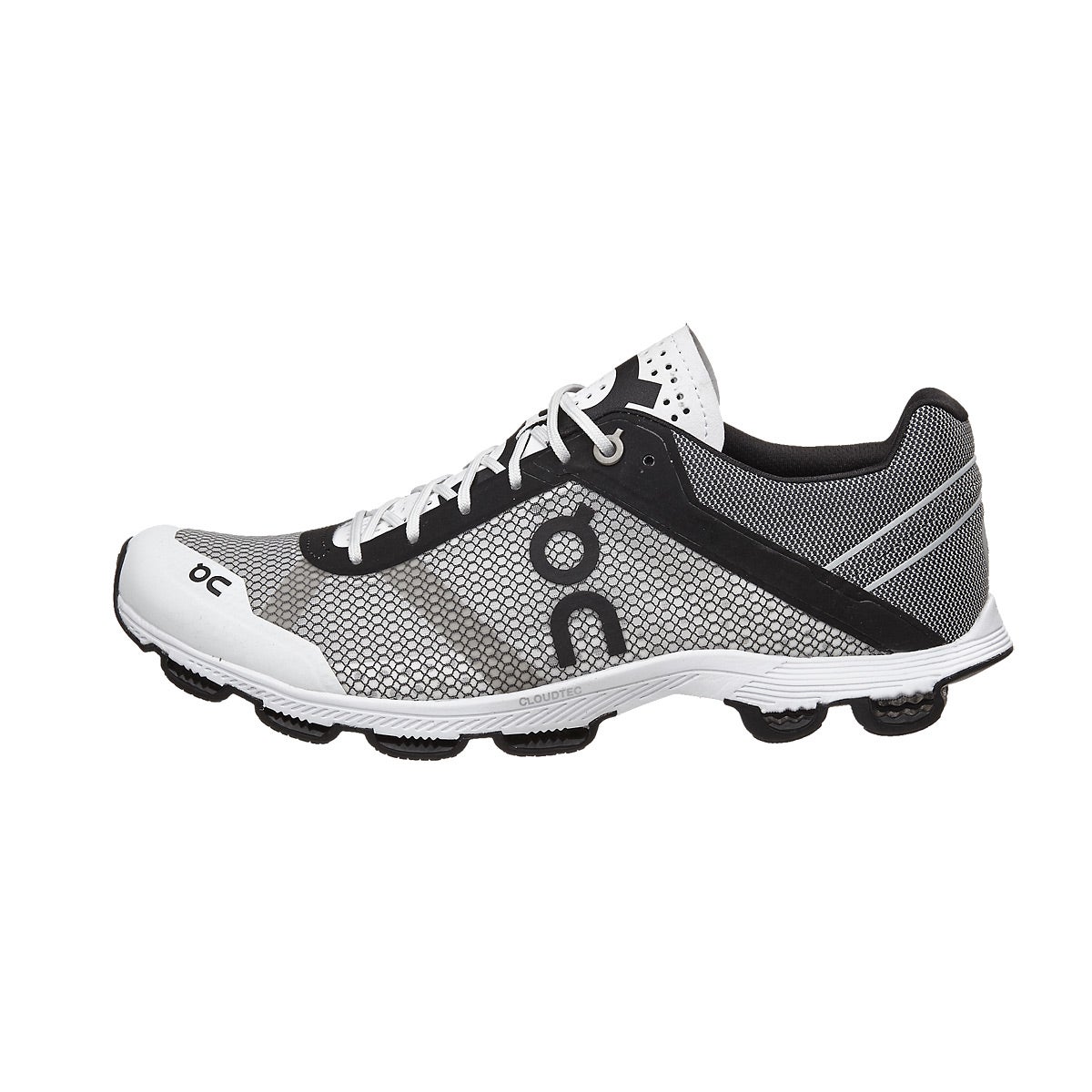 ON Cloudrush Women�s Shoes Black/White 360° View Running ON Cloudrush Women�s Shoes Black/White 360° View Running