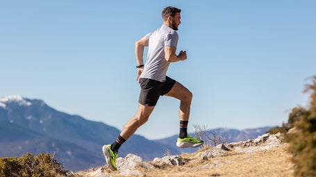 What to wear for a run in the rain without getting soaked