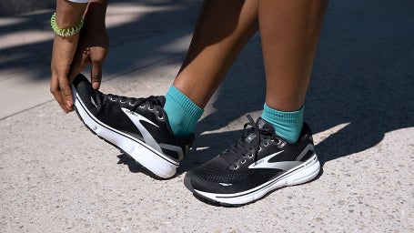 What Is Heel to Toe Drop? Running Shoe Offsets Explained