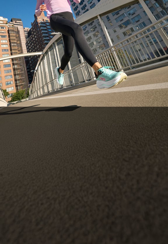 HOKA Bondi 9 - Running Warehouse