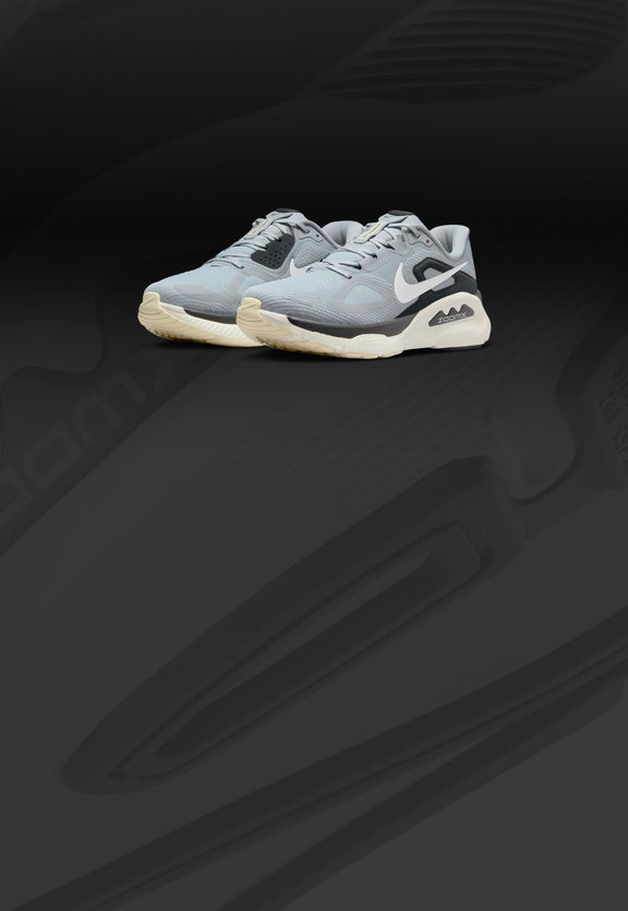 Nike<br>Structure Plus