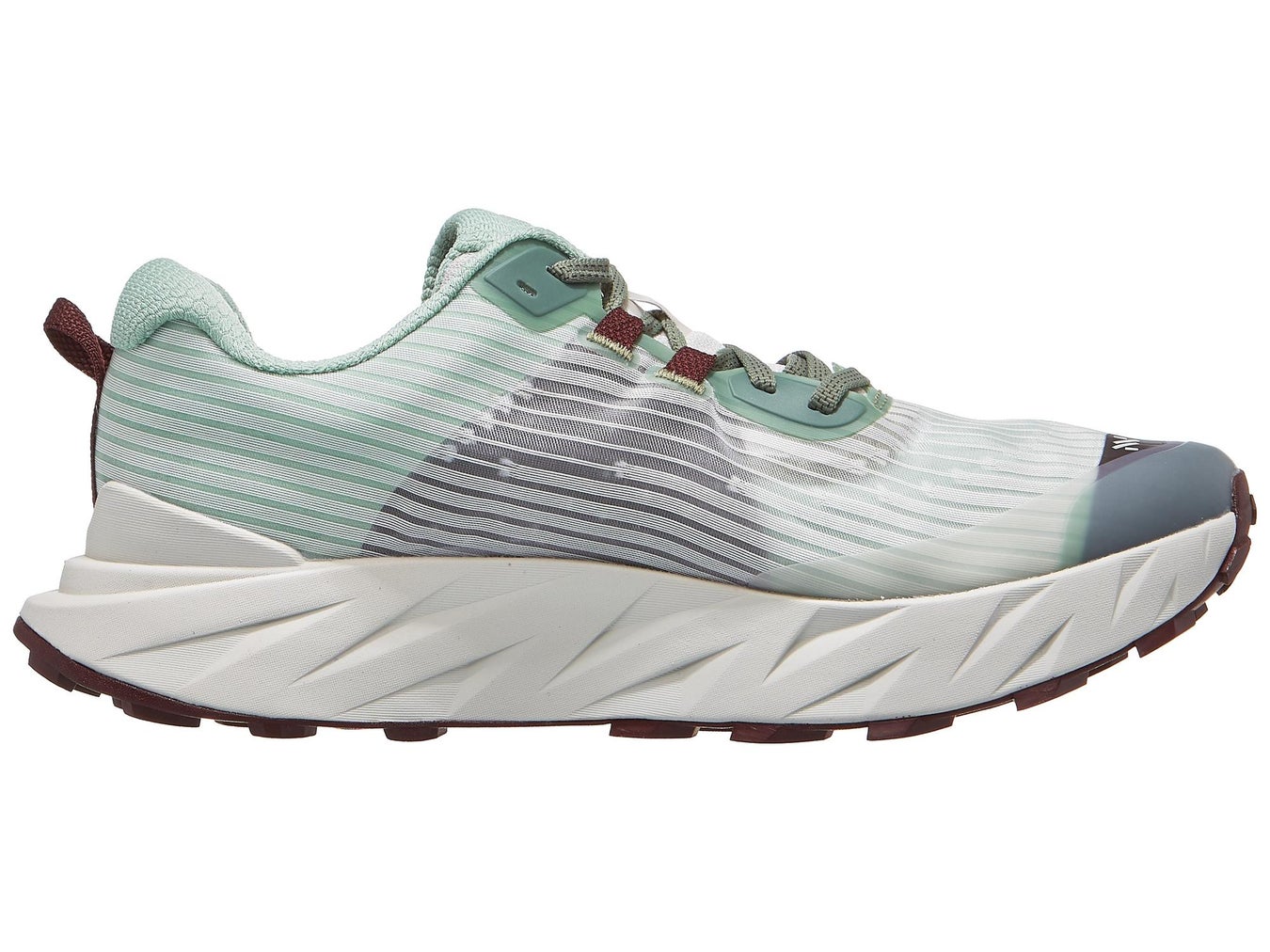 NNormal Cadi in green color, medial side of left shoe facing right