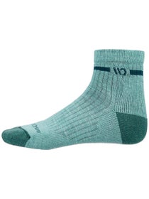 Wide Open Women's Single Stripe Cushioned Quarter Socks