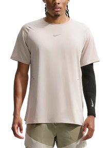 Nike Men's Aero-FIT Stride Short Sleeve