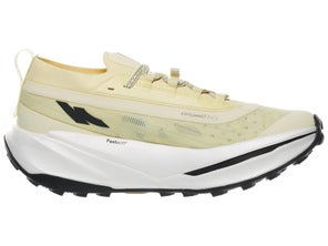 Medial view of KIPRUN Kipsummit Race in a yellow colorway with black highlights and a white midsole. 