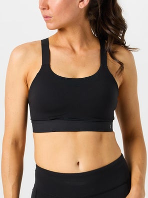 model in On Performance Bra in black, front view