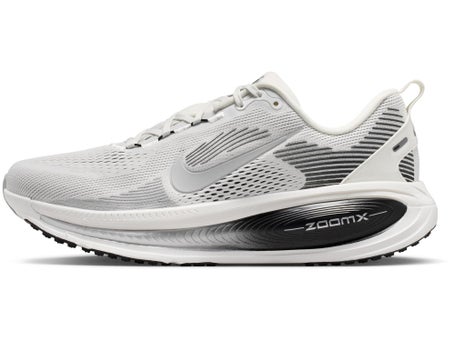 Nike Vomero 18\Mens Shoes\White/Met Silver/Black