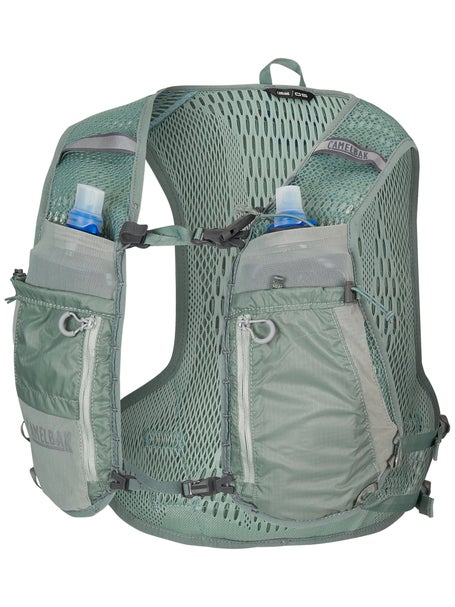 Trail Run™ Vest with Two 17oz Quick Stow™ Flasks