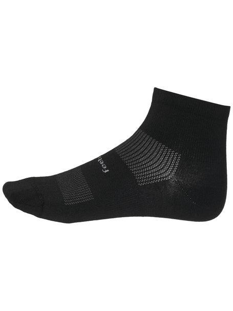 Feetures High Performance Ultra Light Quarter\Socks