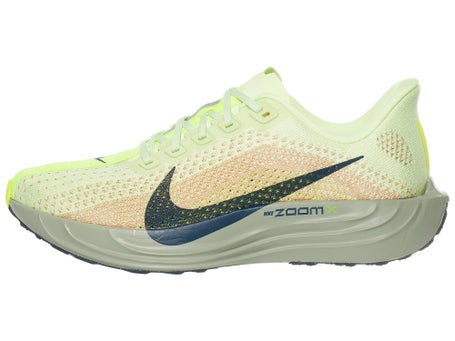 Nike Pegasus Plus\Womens Shoes\Barely Volt/Armory Navy