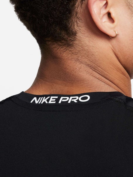 Nike Pro Dri-FIT Men's Slim Fit Sleeveless Top : : Clothing, Shoes  & Accessories