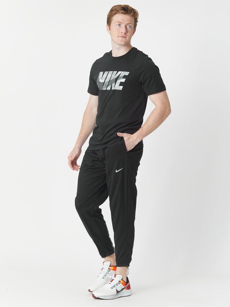 Nike Element Men's Therma-FIT Repel Running Crew.