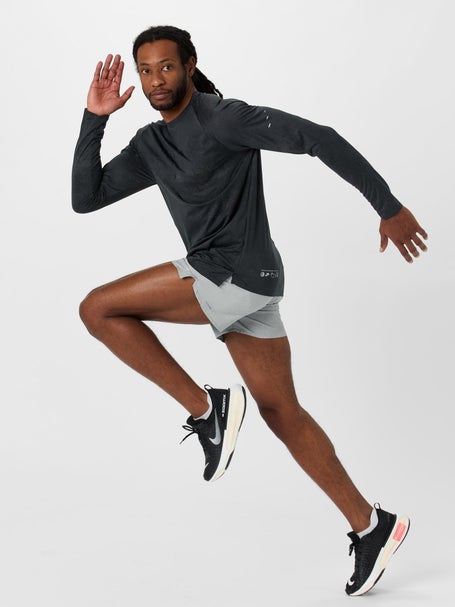 Nike Men's Dri-FIT Stride Nirt Long Sleeve Top