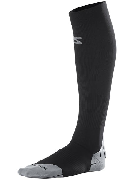 Zensah Tech+ Compression Socks, Black Large (Men's 10-12.5, Women's  11.5-14) : : Health & Personal Care