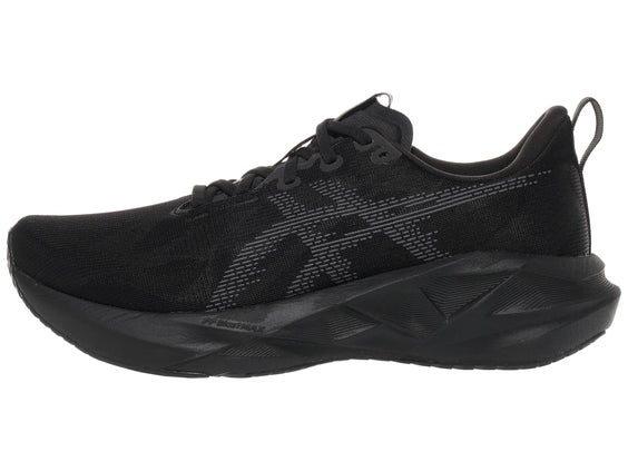 ASICS Novablast 5 in Black/Carrier Grey