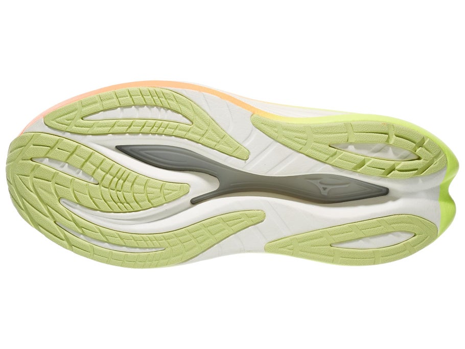 Outsole view of a women's Neo Vista 3 in White/Flamingo Coral