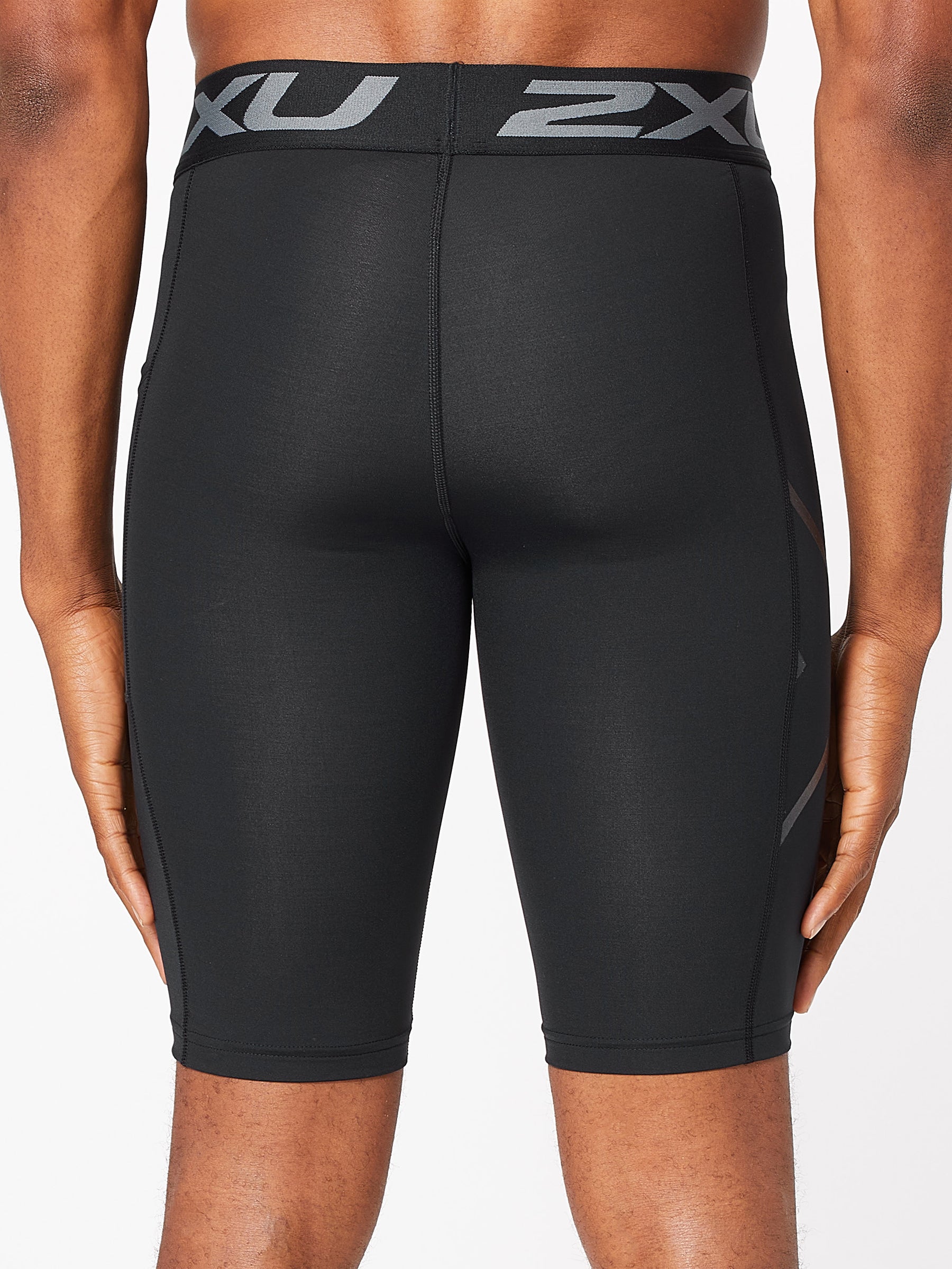 Mens Running Shorts With Brief Black Details about   2XU GHST 2.5 Inch 