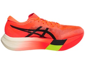 Lateral view of right shoe of ASICS METASPEED Sky Paris. Upper is red with black ASICS logo. Midsole is painted red.