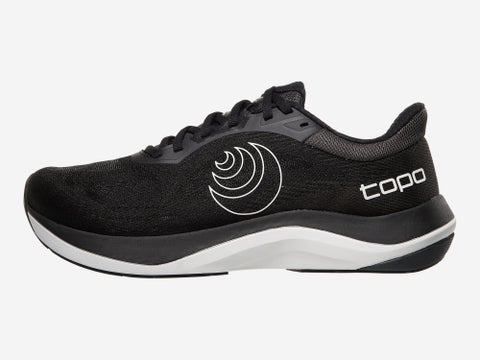 Topo Athletic Ultrafly 6