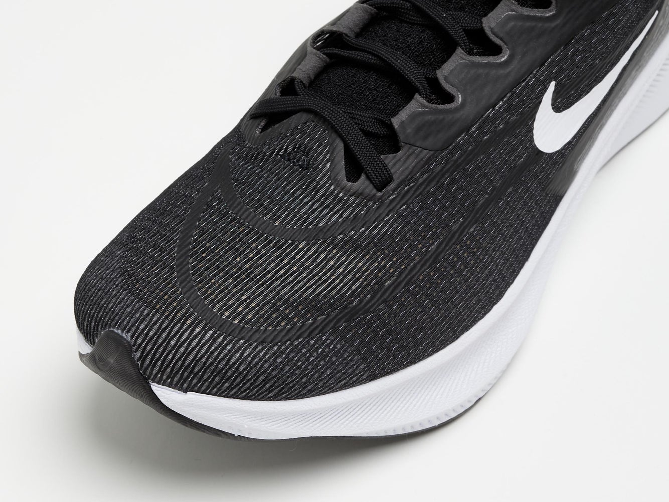 zoom fly flyknit running shoe