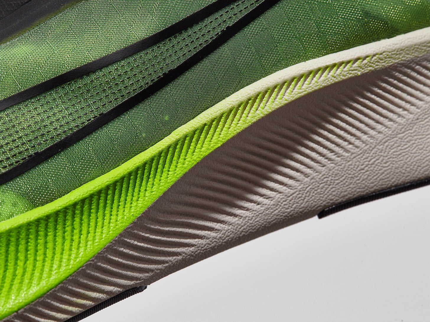zoom fly 3 carbon fiber plate