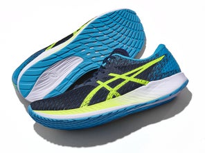 ASICS Hyper Speed pair of shoes review lateral view outsole view
