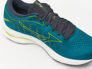 Mizuno running shoe review medial view