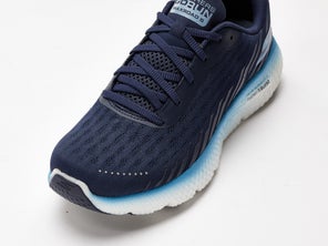 Skechers GOrun Maxroad 5 Shoe Review | Running Warehouse