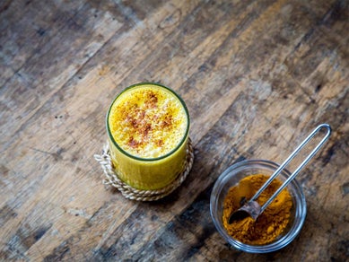 Recipe: Tumeric Recovery Shake