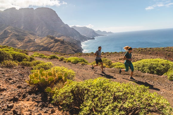 people running on trails