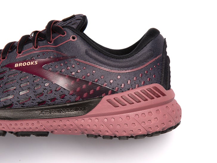 Brooks Adrenaline GTS 21 Shoe Review