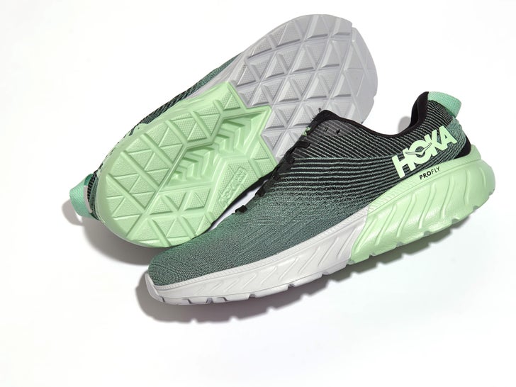 HOKA ONE ONE Mach 3- pair of shoes