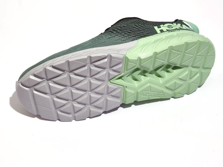 HOKA ONE ONE Mach 3- outsole view
