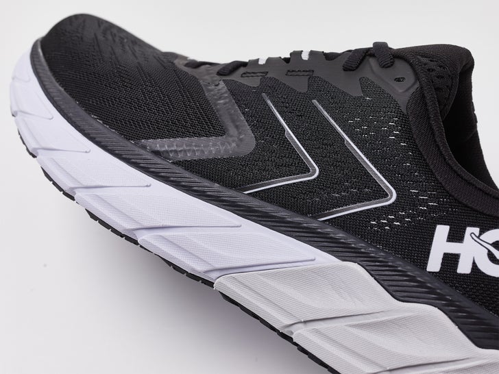 HOKA ONE ONE Arahi 5 Review Lateral View