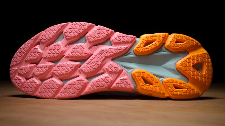 HOKA ONE ONE Clifton Edge- outsole view