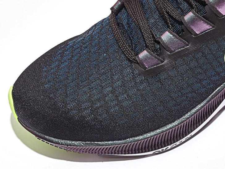 Nike Zoom Pegasus 37- forefoot view