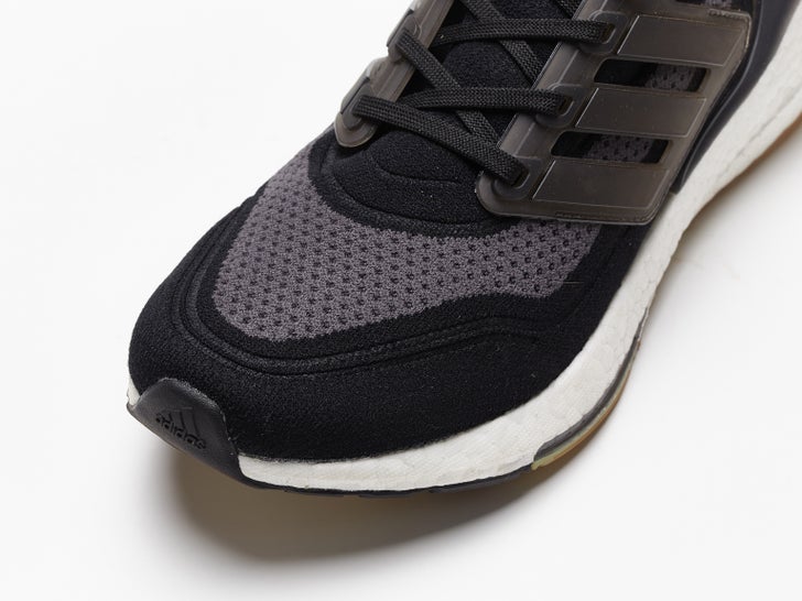 The adidas ultraboost 21 is a reliable partner for long, slow runs