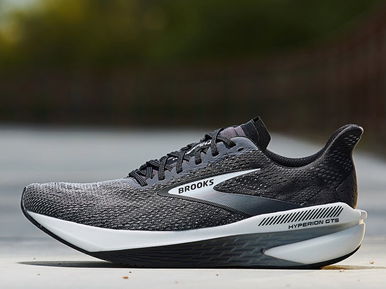 Brooks Hyperion GTS 2 stability shoe in black