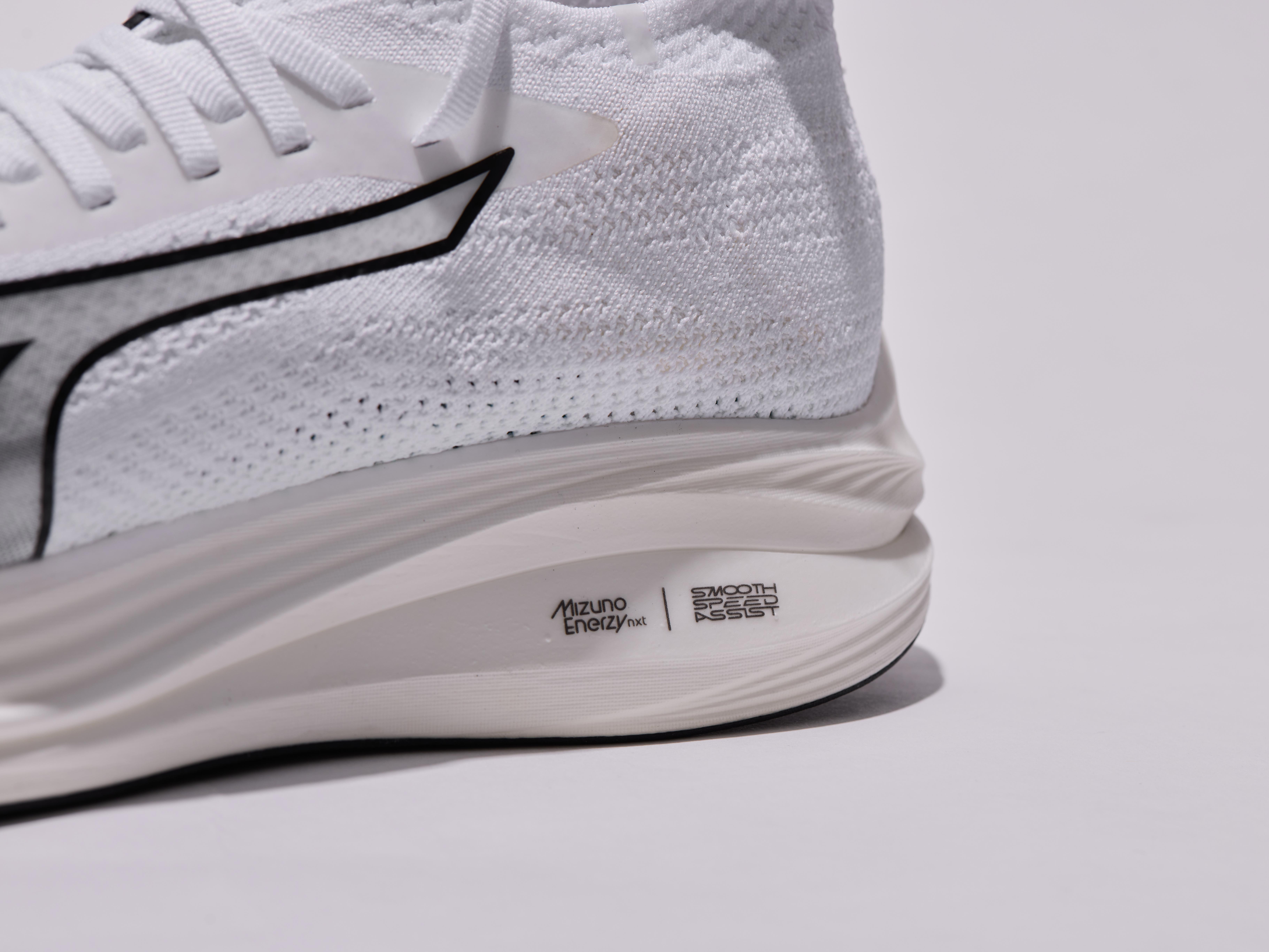 Mizuno Neo Zen close-up on midsole foam in the heel