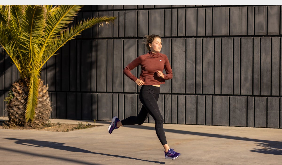 Best Women's Long Sleeve Running Shirts of 2023 | Running Warehouse