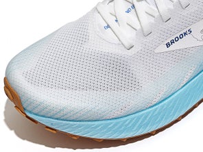 Brooks Catamount- forefoot view